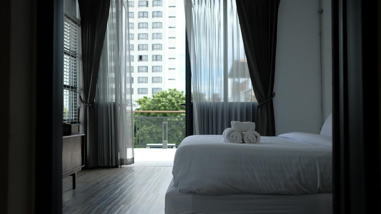 Iron32 Hotel Chiang Mai Exterior photo