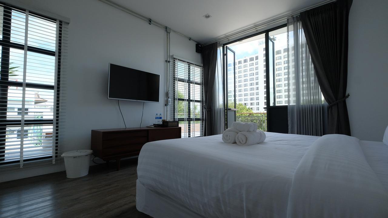 Iron32 Hotel Chiang Mai Exterior photo