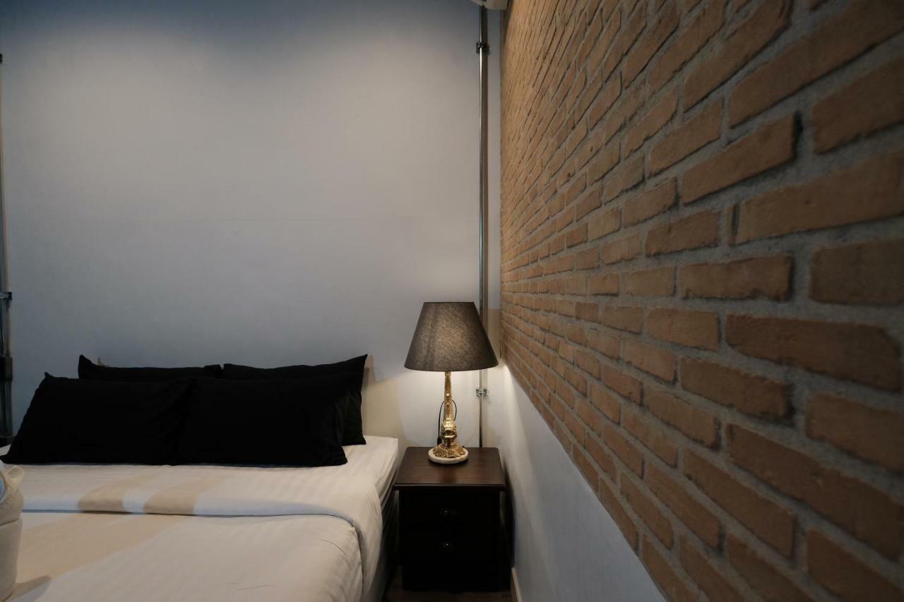 Iron32 Hotel Chiang Mai Exterior photo
