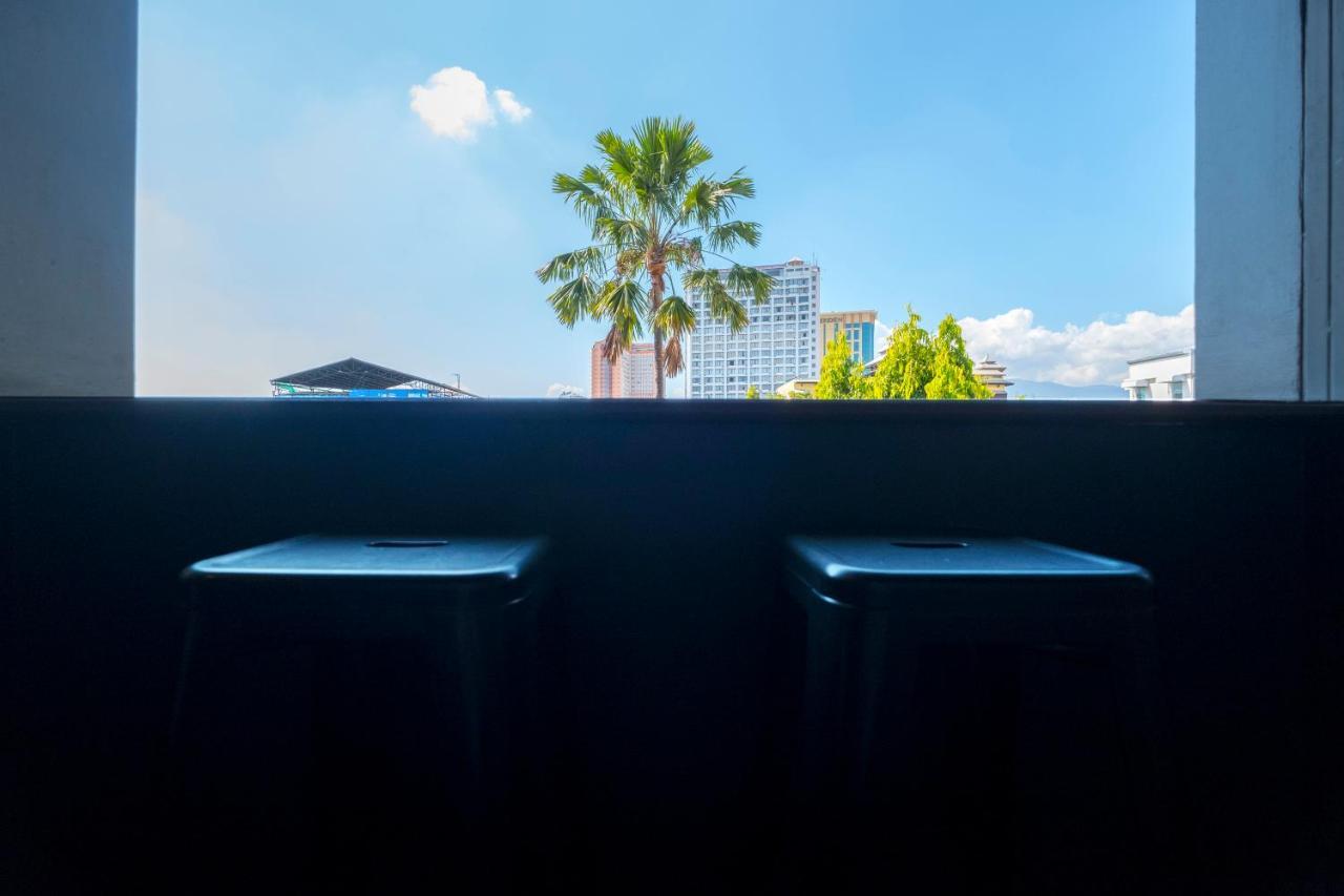 Iron32 Hotel Chiang Mai Exterior photo